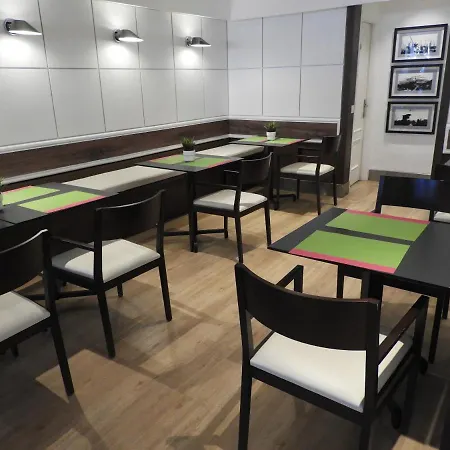 Lägenhet Apartamento Cerca De La Playa Y En El Centro De La Ciudad Fuengirola