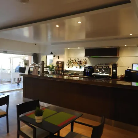 Apartamento Cerca De La Playa Y En El Centro De La Ciudad Apartment *